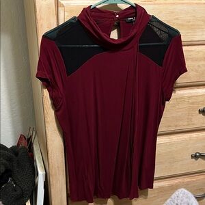 Cable & Gauge Burgundy and Black Women's Blouse